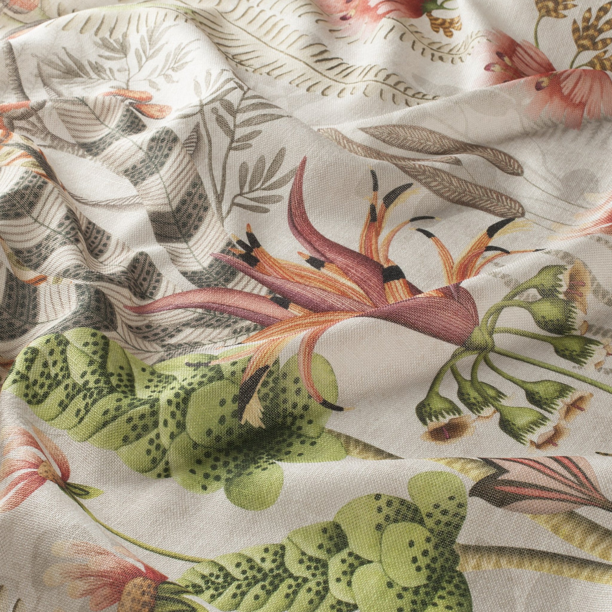 Pyntepuder med stort mønster i Chivasso Ritual Spirit