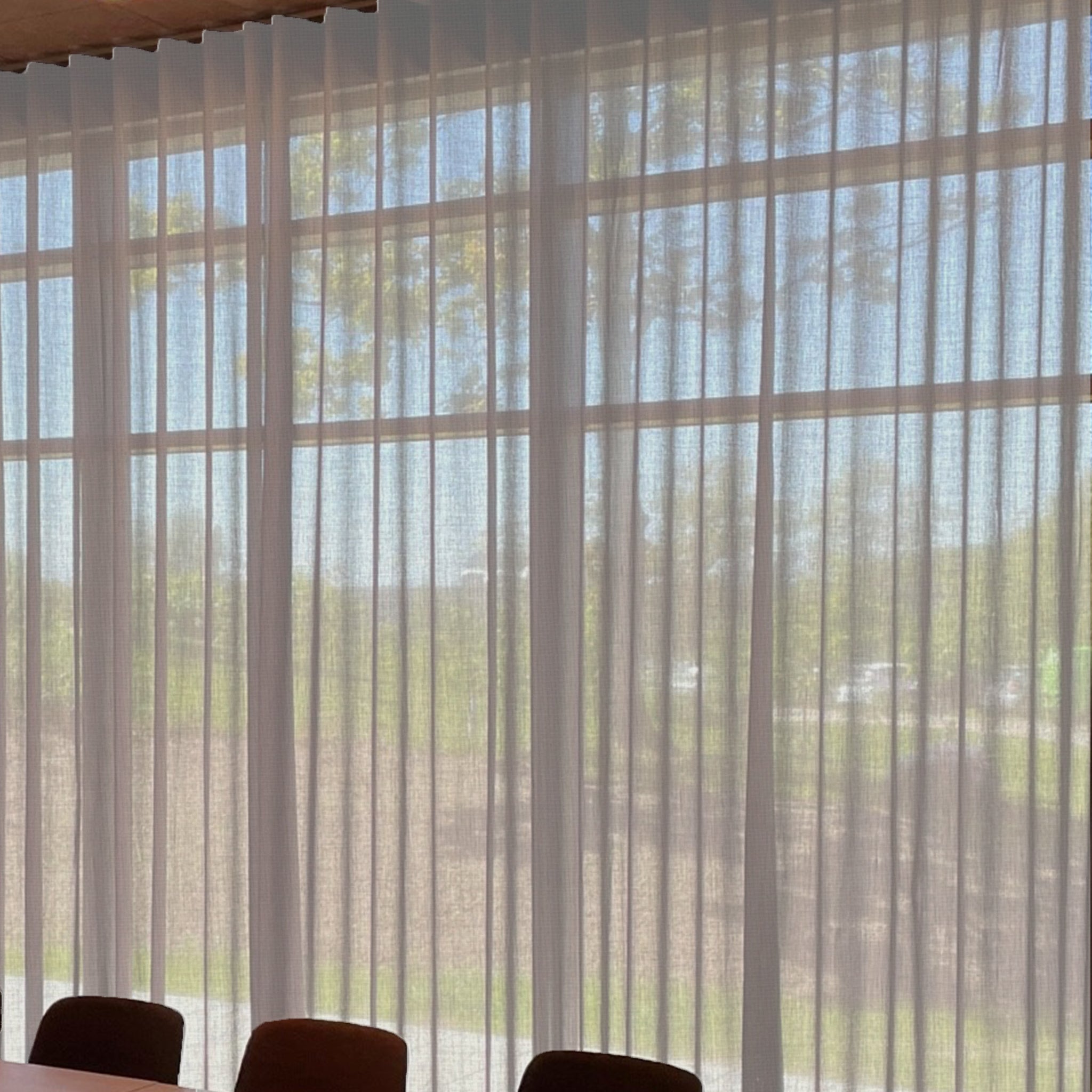 Transparent undergardin til hotelværelse og mødelokale i Daybreak 2