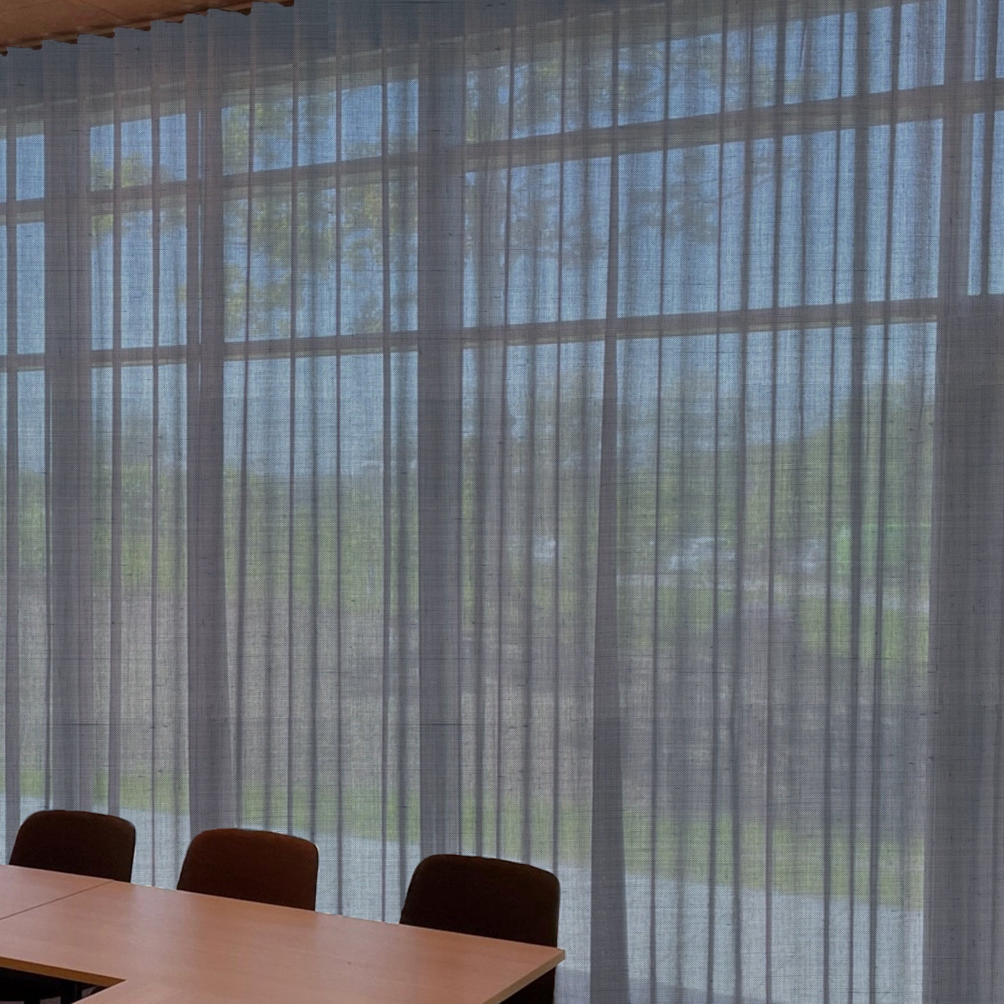 Transparent gardin til mødelokale