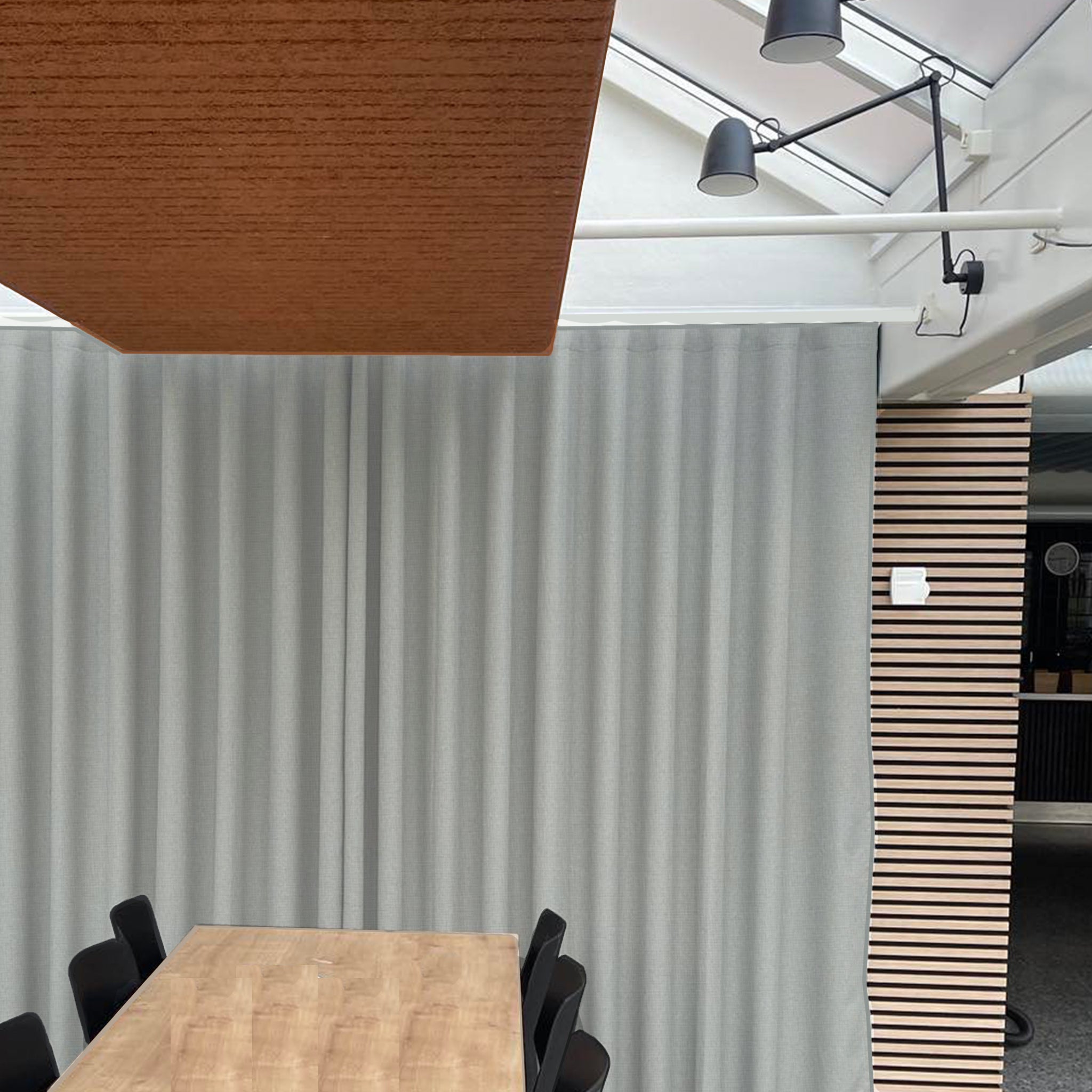 Semitransparente wavegardiner på mål