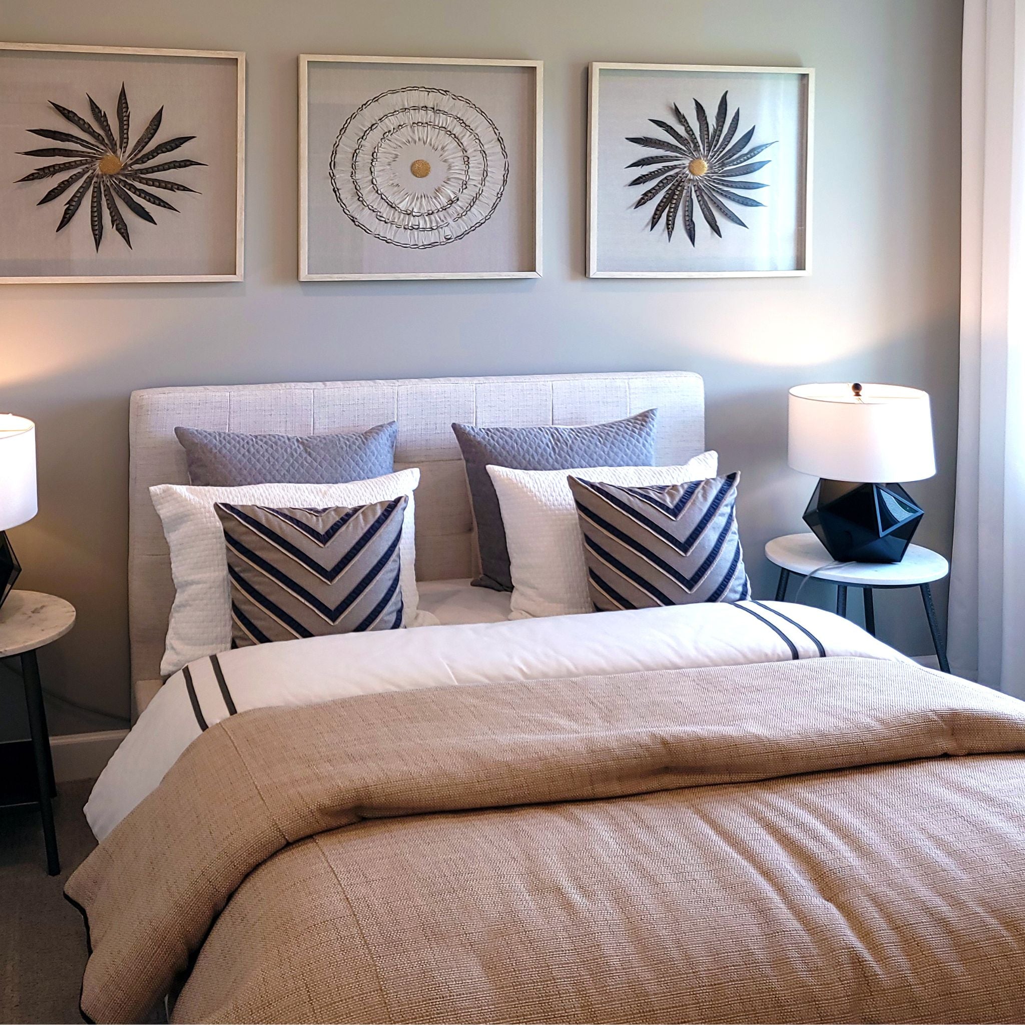 Sengetæpper til hotelværelset på specialmål fra Better By Pana