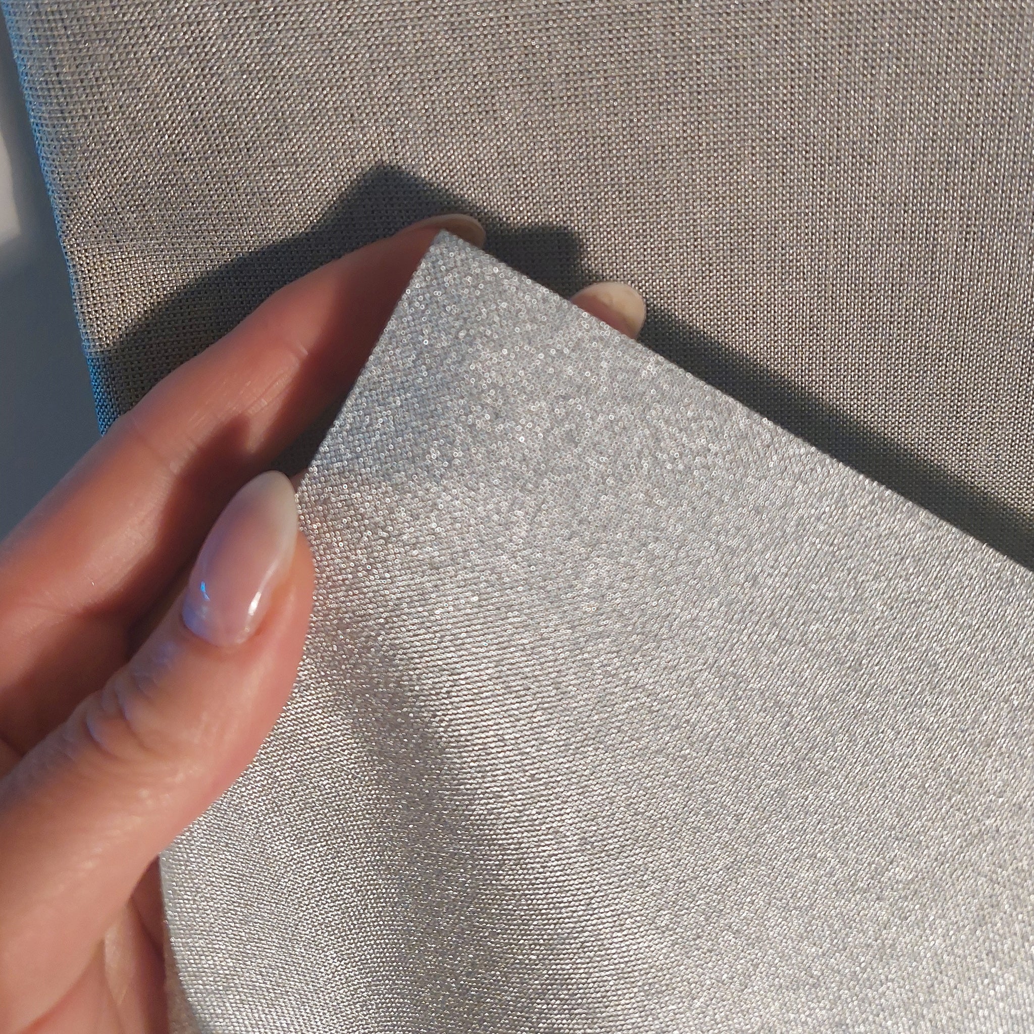 Udendørs stof med metalbagside for isolering - casa reflect fra Kvadrat