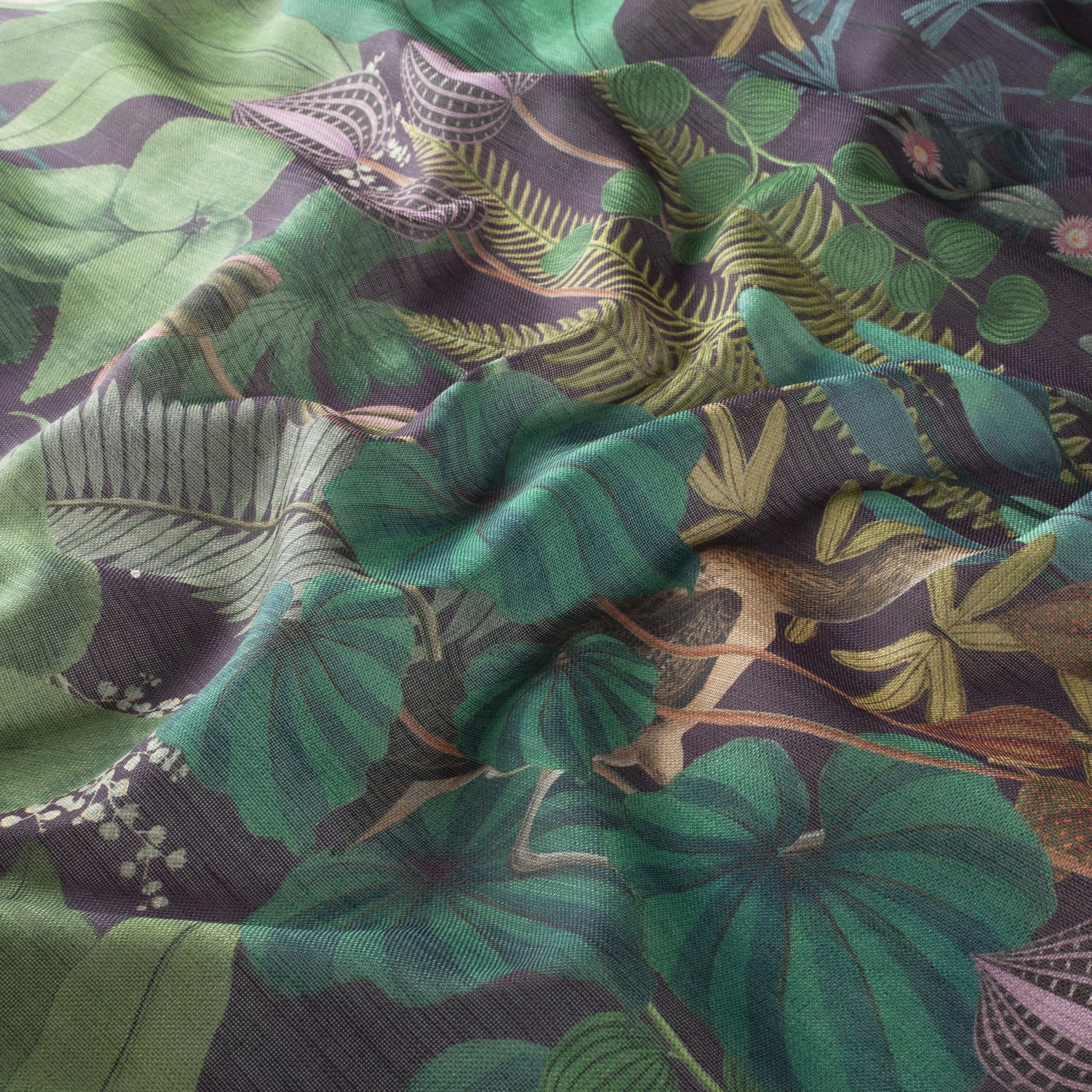 farverige puder til sofaen