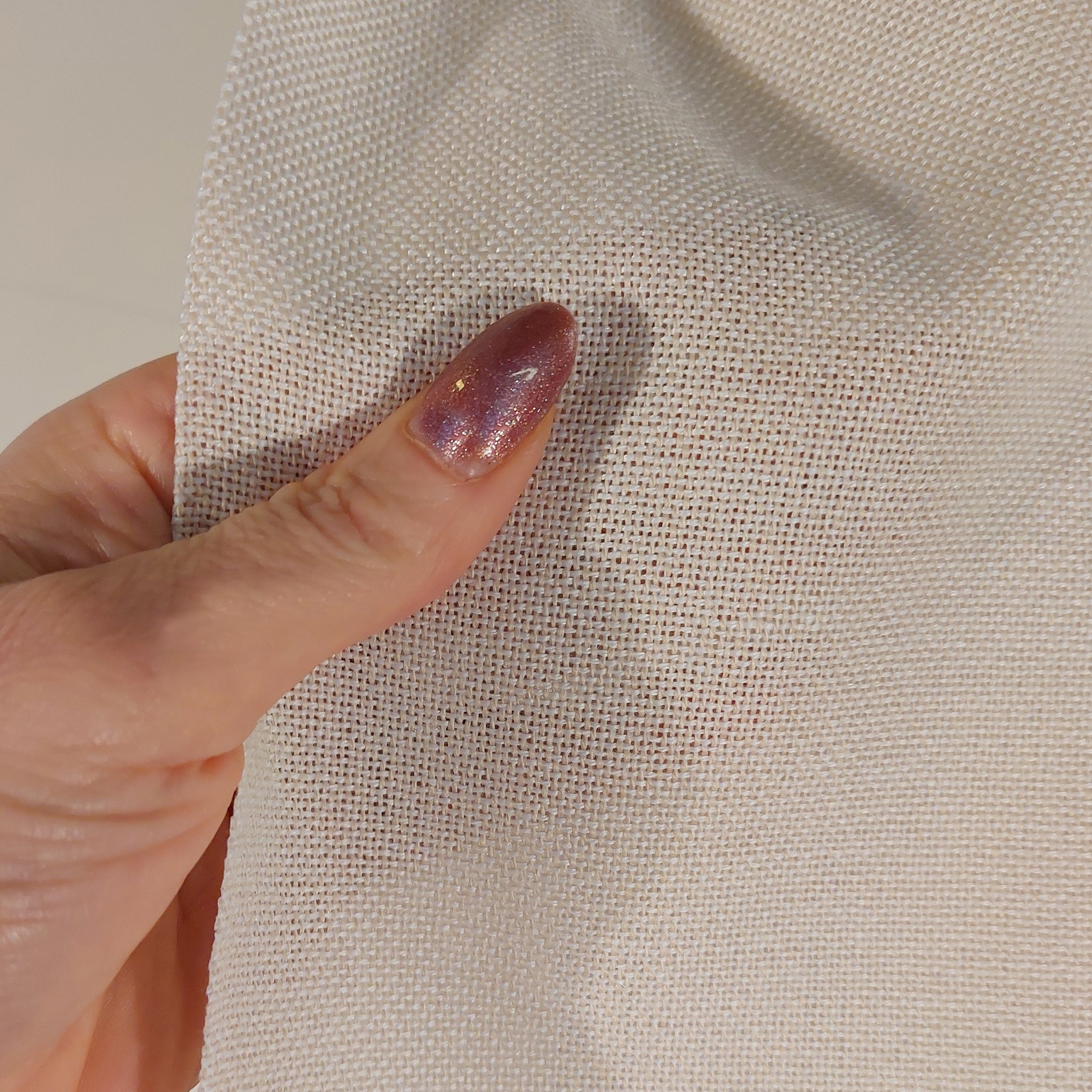 Ginger 2 - Rund stofdug med semi-transparent look
