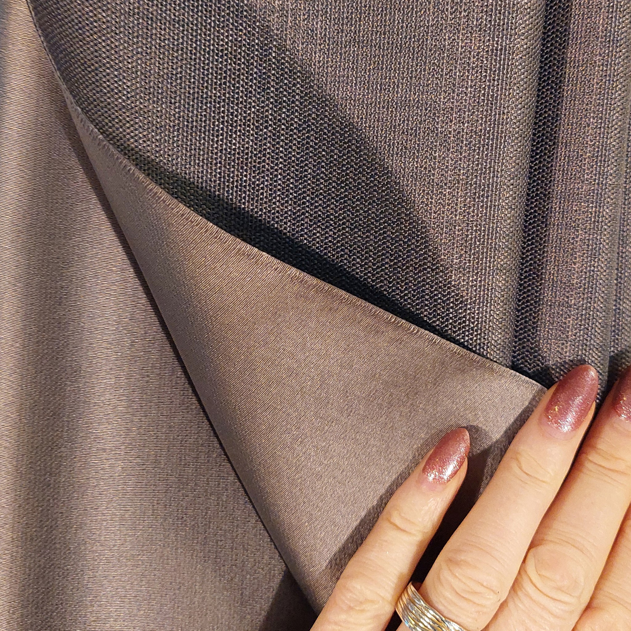 mørklægningsgardin til rumdeling