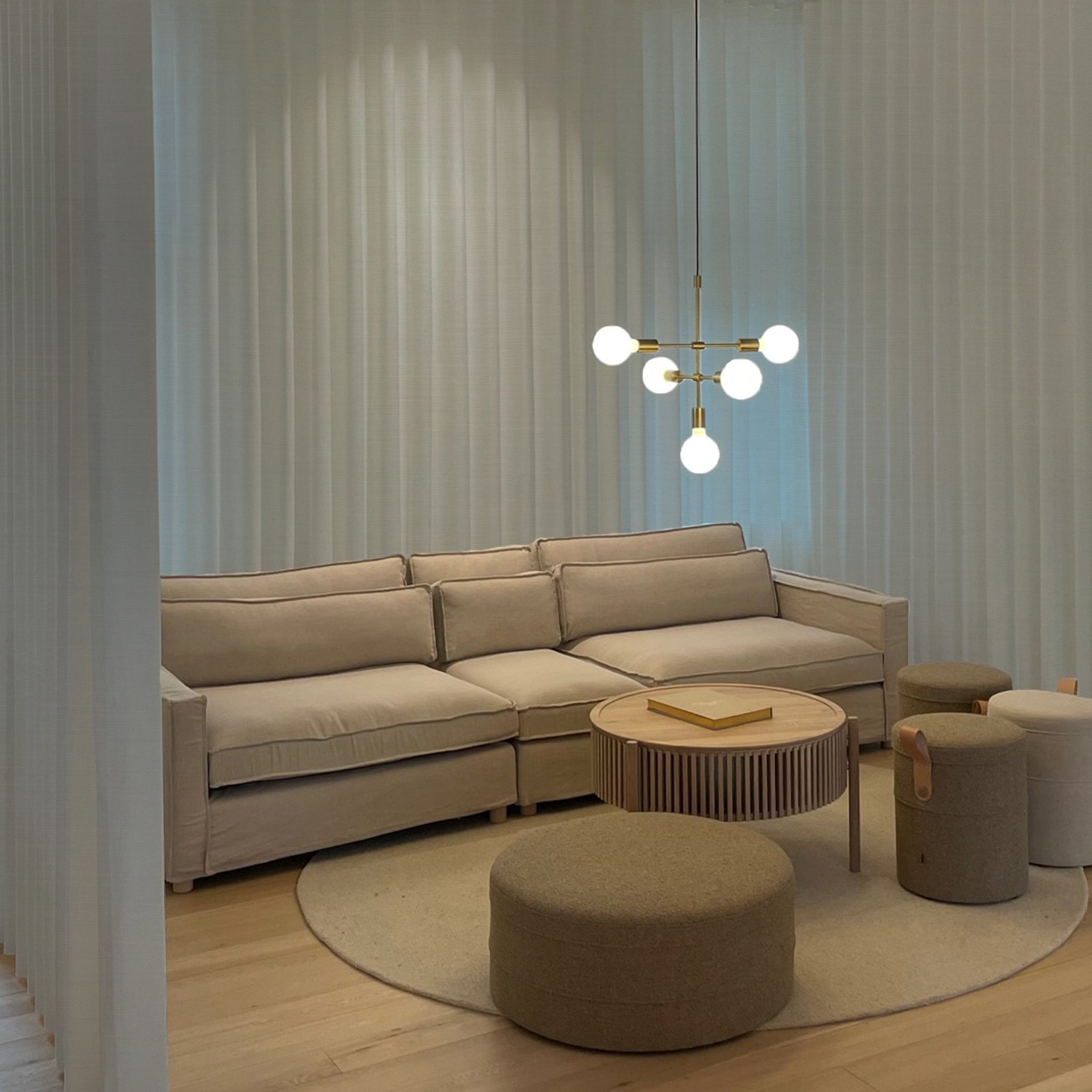 Volume - Semitransparent rumdeling med glans