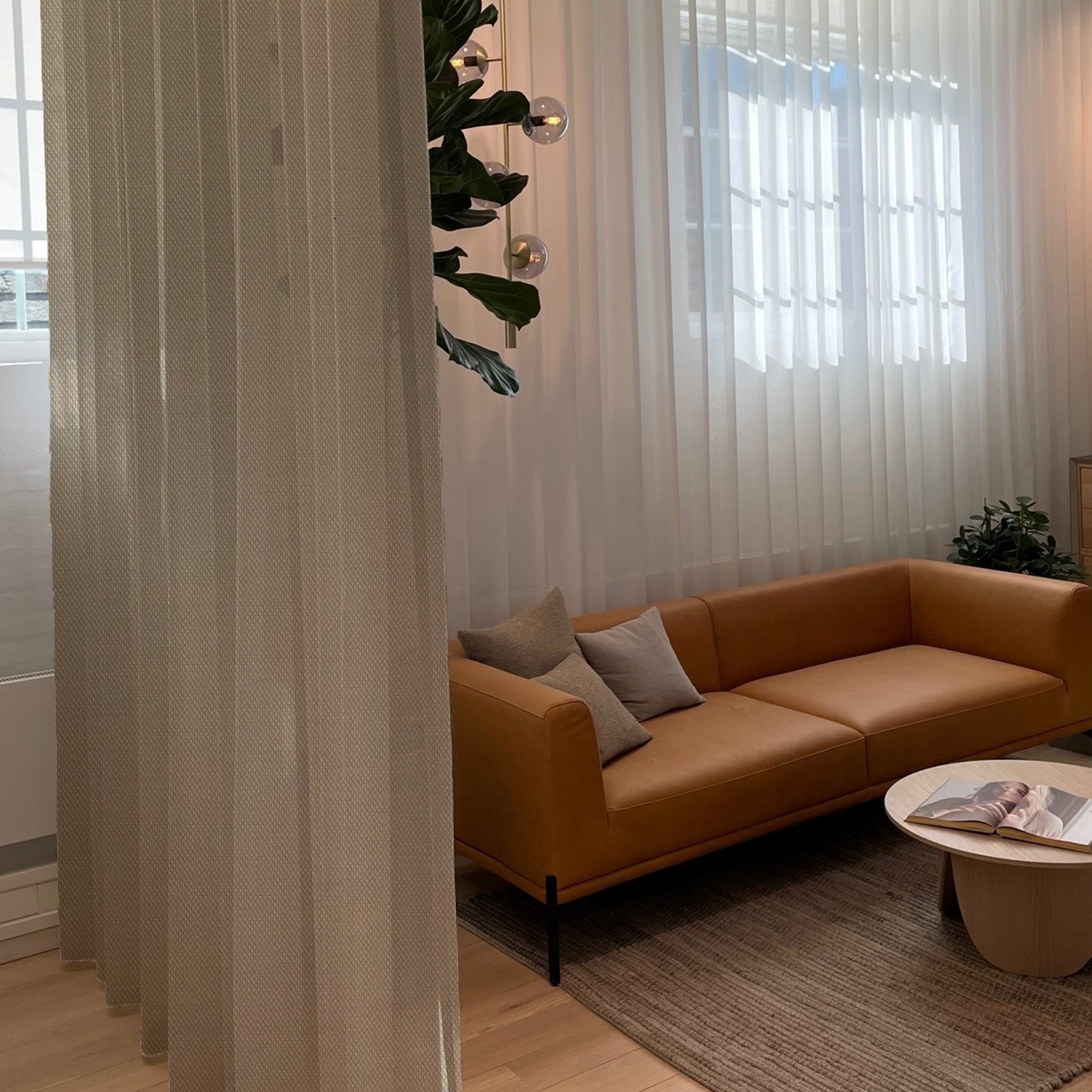 Volume - Semitransparent rumdeling med glans